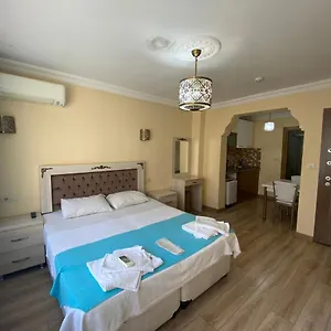 Amida House Apartahotel