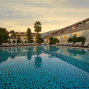 Deluxe 4* Oludeniz